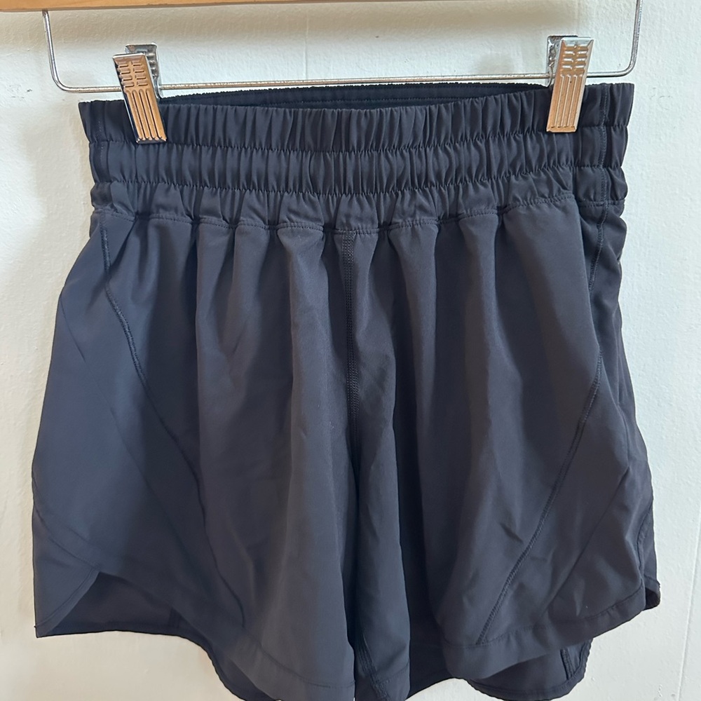 Lulu lemon Black Women's Shorts
